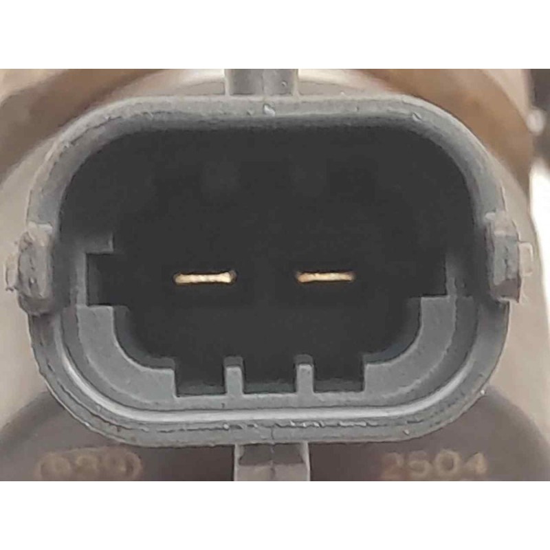 Recambio de inyector para renault scenic ii luxe privilege referencia OEM IAM 0445110230  BOSCH 3