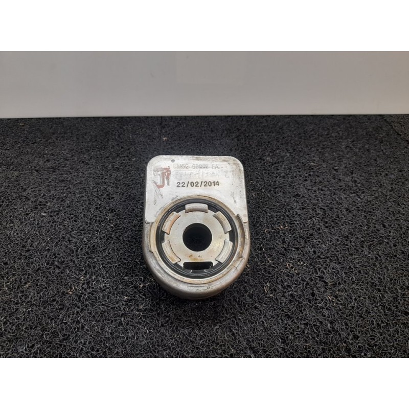 Recambio de enfriador aceite motor para ford b-max titanium referencia OEM IAM CM5G6B856EA - Blanco 3
