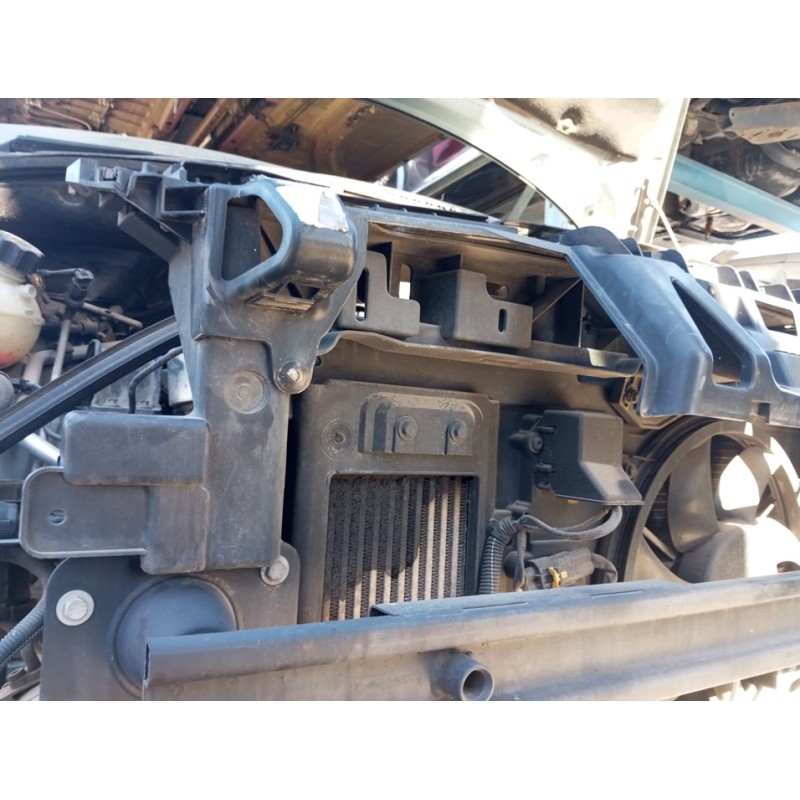 Recambio de panel frontal para peugeot 5008 sport pack referencia OEM IAM   