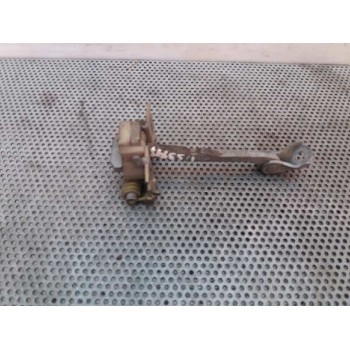 RETENEDOR PUERTA TRASERA DERECHA 000722 