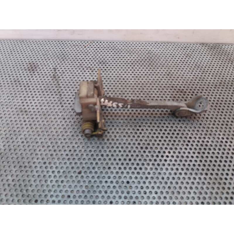 Recambio de retenedor puerta trasera derecha para renault laguna ii (bg0) 1.9 dci diesel cat referencia OEM IAM 000722