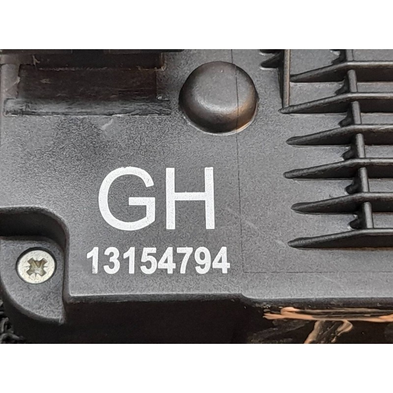 Recambio de cerradura puerta trasera derecha para opel meriva innovation referencia OEM IAM 13154794 4