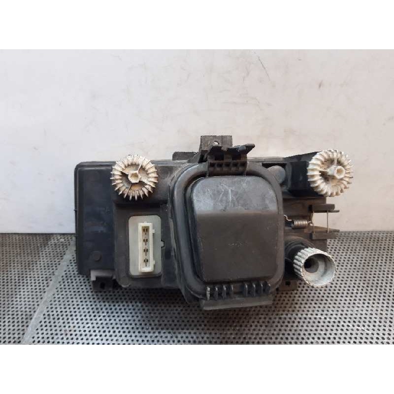 Recambio de faro derecho para seat cordoba berlina (6k2) referencia OEM IAM  96753 2