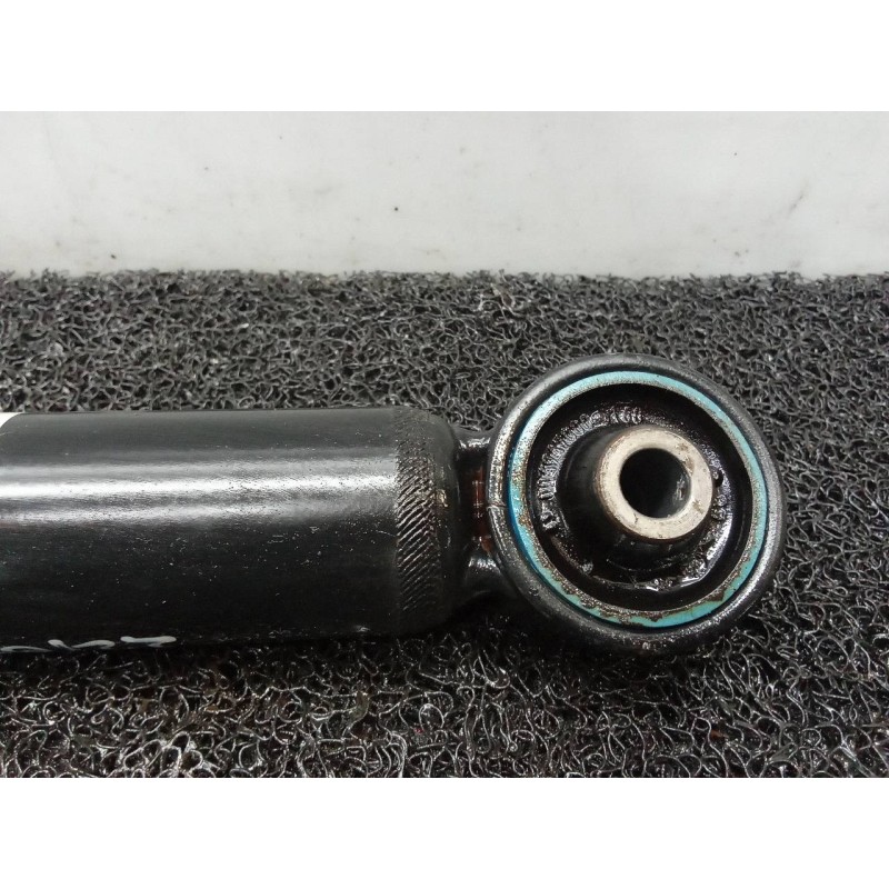 Recambio de amortiguador trasero derecho para volkswagen polo (9n1) highline referencia OEM IAM 2