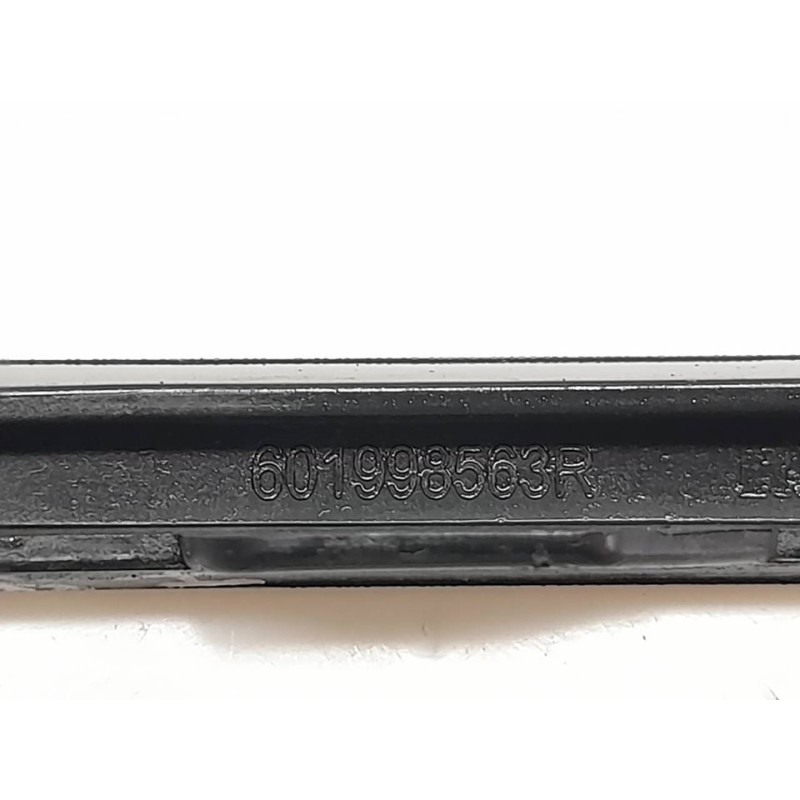 Recambio de moldura paragolpe delantera izquierda para renault clio iv limited referencia OEM IAM 601998563R - Blanco 2
