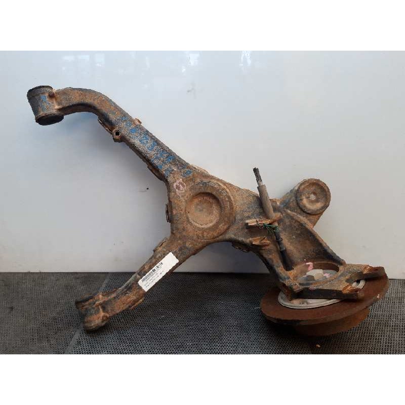 Recambio de mangueta trasera izquierda para mercedes-benz vito (w638) combi referencia OEM IAM  125800 2