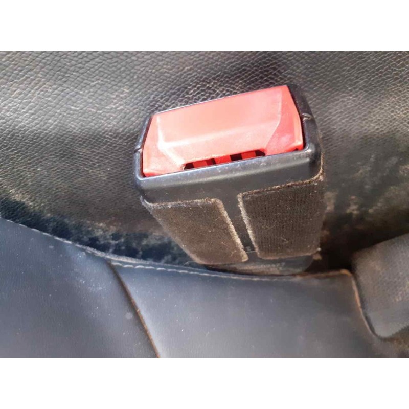 Recambio de enganche cinturon delantero izquierdo para peugeot 3008 allure referencia OEM IAM 2