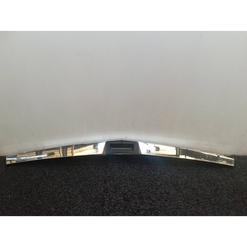 Recambio de molduras traseras para opel astra h berlina cosmo referencia OEM IAM - Negro 2