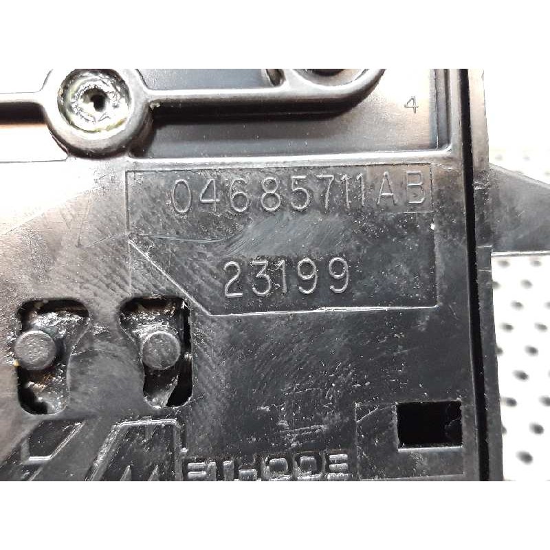 Recambio de mando luces para chrysler voyager (rg) 2.5 crd lx referencia OEM IAM 04685711AB - Negro 4