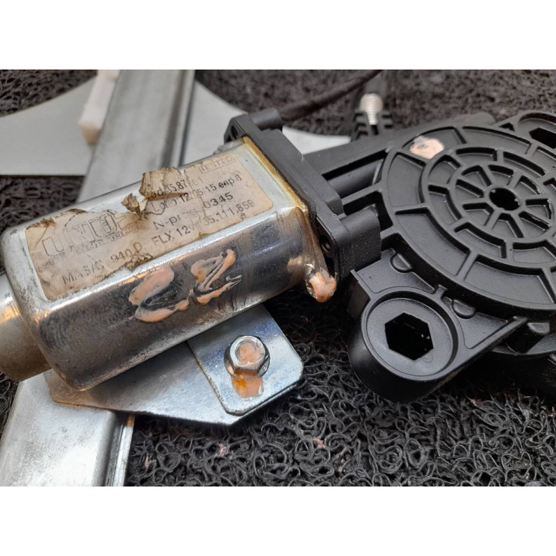 Recambio de elevalunas delantero derecho para citroën berlingo station wagon x referencia OEM IAM 60811820 - Blanco 3