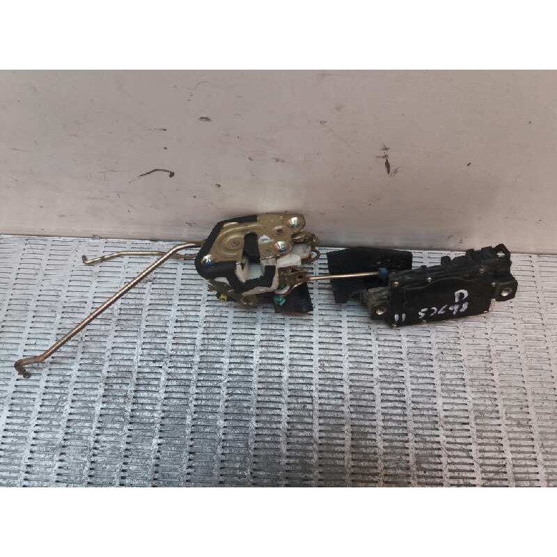 Recambio de cerradura puerta delantera derecha para hyundai coupe (rd) 1.6 16v cat referencia OEM IAM   