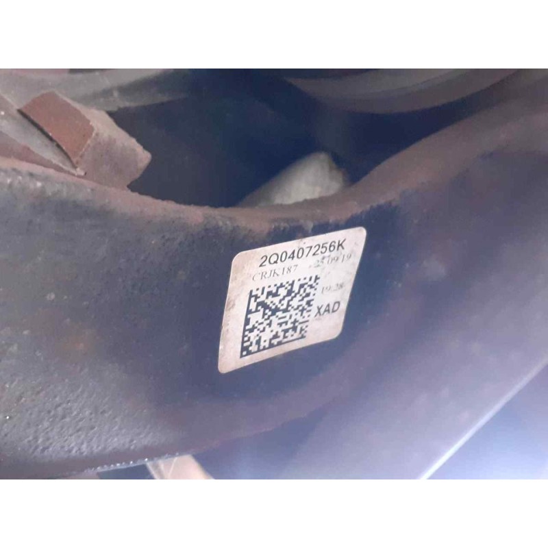 Recambio de mangueta delantera derecha para seat arona xcellence edition referencia OEM IAM 2Q0407256K - Blanco 2