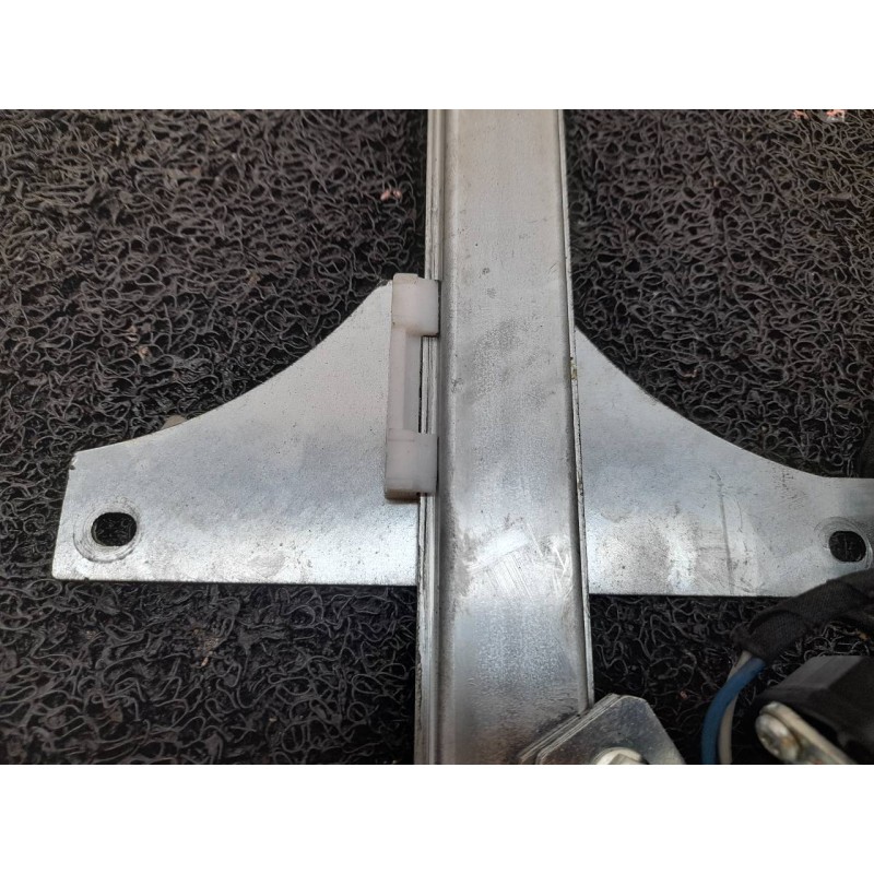 Recambio de elevalunas delantero derecho para citroën berlingo station wagon x referencia OEM IAM 60811820 - Blanco 6