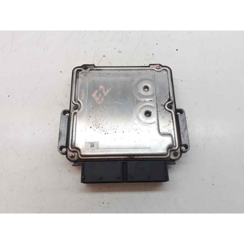 Recambio de centralita motor uce para iveco daily furgón fg h2 33 s ... v batalla 3520 l referencia OEM IAM 0281032557  BOSCH - Blanco 3