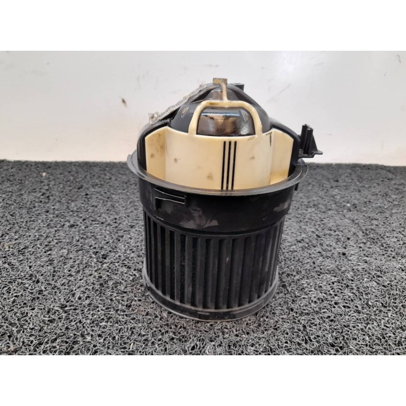 Recambio de motor calefaccion para citroën c3 picasso sx referencia OEM IAM T10005885  VALEO