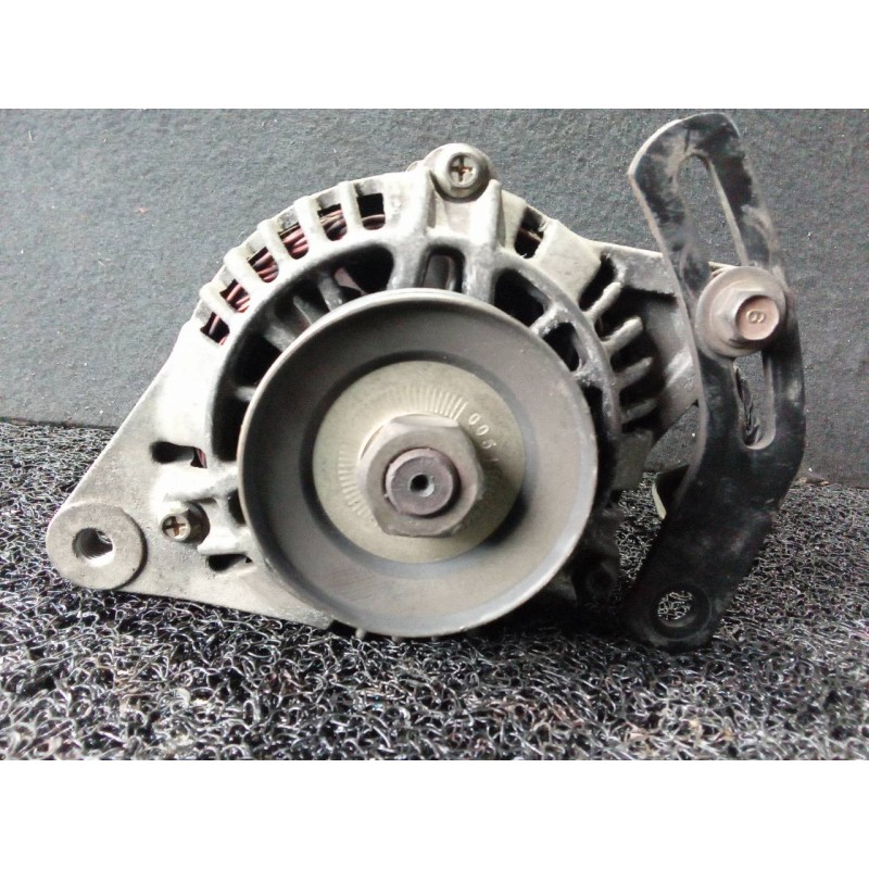 Recambio de alternador para kia pride 1.3 cat referencia OEM IAM AB150021 KK13718300 mando 5