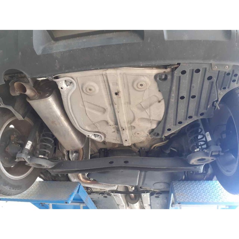 Recambio de puente trasero para seat arona xcellence edition referencia OEM IAM - Blanco 3