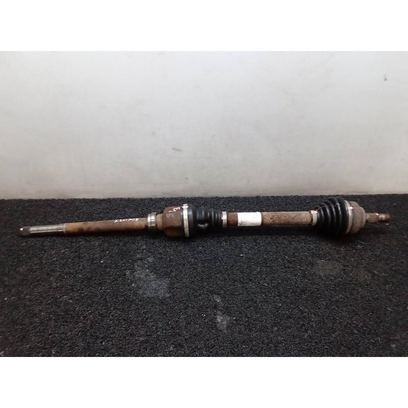 Recambio de transmision delantera derecha para peugeot 308 sport referencia OEM IAM 9661107280 8NN47 