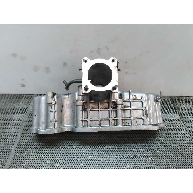 Recambio de colector admision para toyota corolla verso (r1) 2.2 turbodiesel cat referencia OEM IAM 171110R010 - Blanco