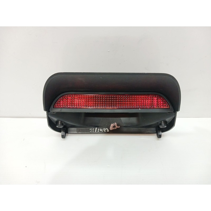 Recambio de luz central de freno para dacia sandero laureate referencia OEM IAM 265987418R  