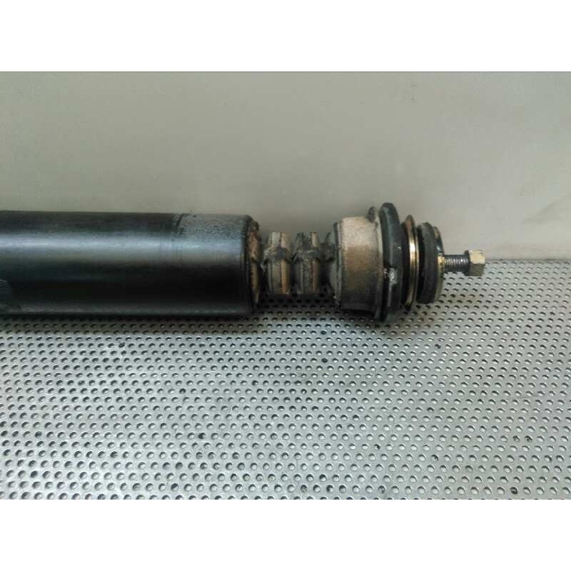 Recambio de amortiguador trasero izquierdo para toyota yaris (ncp1/nlp1/scp1) 1.0 linea sol referencia OEM IAM 2