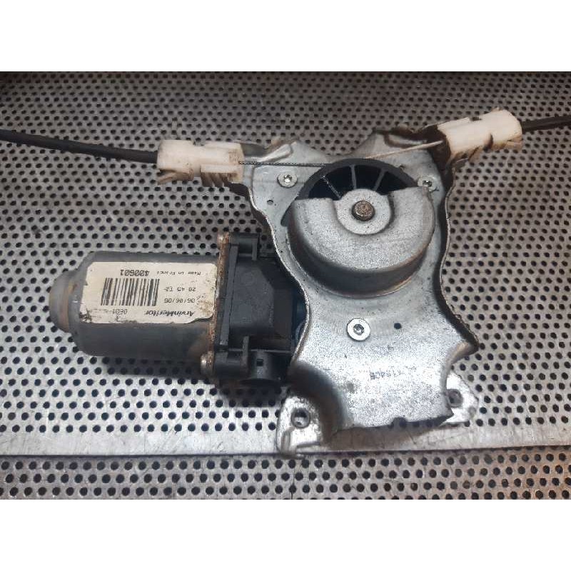 Recambio de elevalunas trasero derecho para nissan primera berlina (p12) tekna referencia OEM IAM - Gris 4