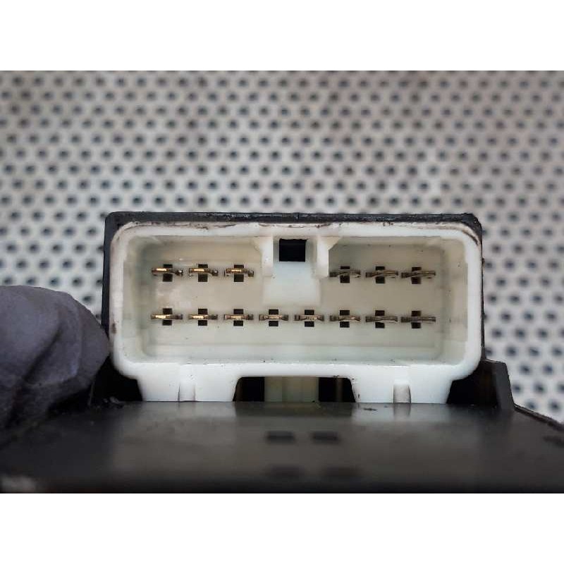 Recambio de mando elevalunas delantero izquierdo para hyundai accent (lc) gls referencia OEM IAM 620W10270 - Gris 3