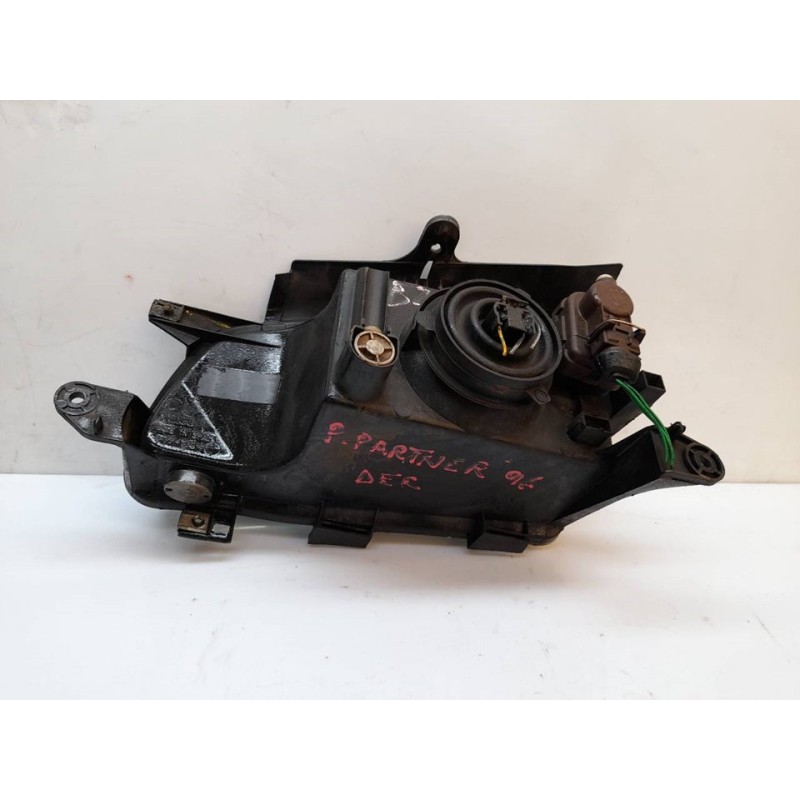 Recambio de faro derecho para peugeot partner (s1) referencia OEM IAM  126102 2