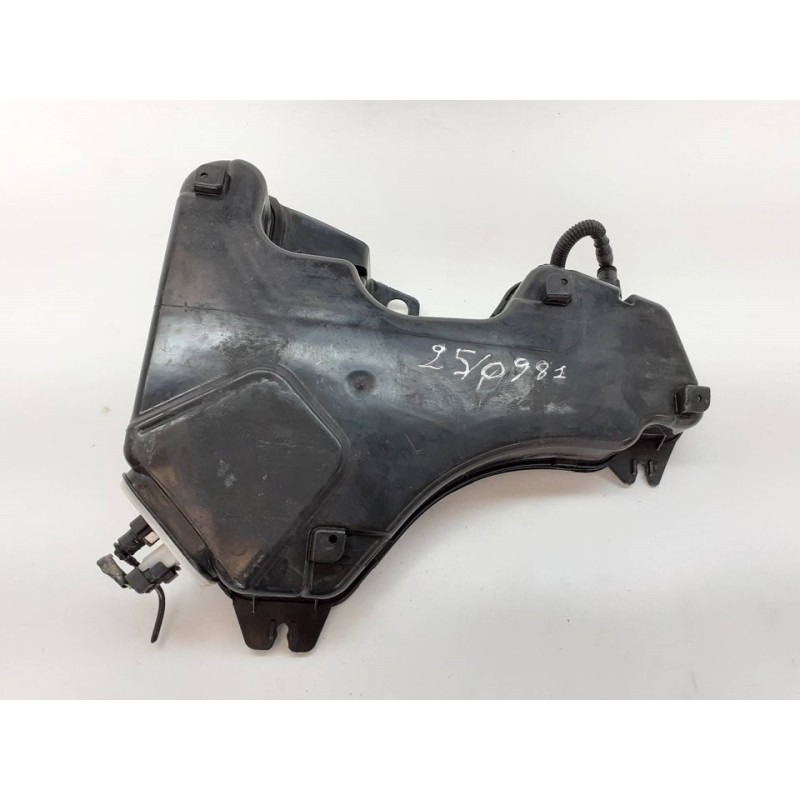 Recambio de deposito aditivo fap para peugeot 308 sw envy referencia OEM IAM 9671981280 01010295460183 