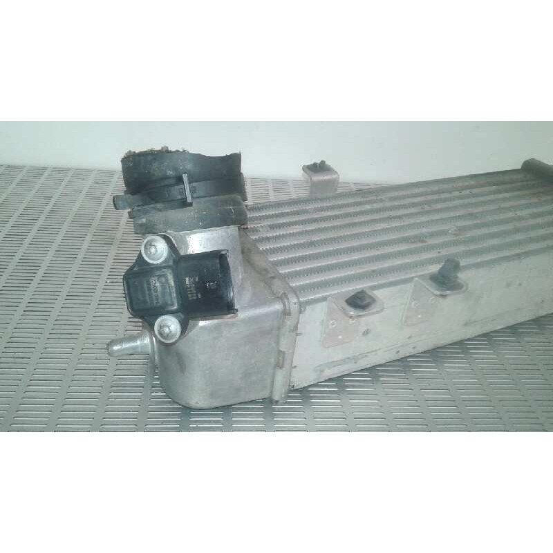 Recambio de intercooler para hyundai i30 1.6 crdi cat referencia OEM IAM 282712A610 - Negro 3