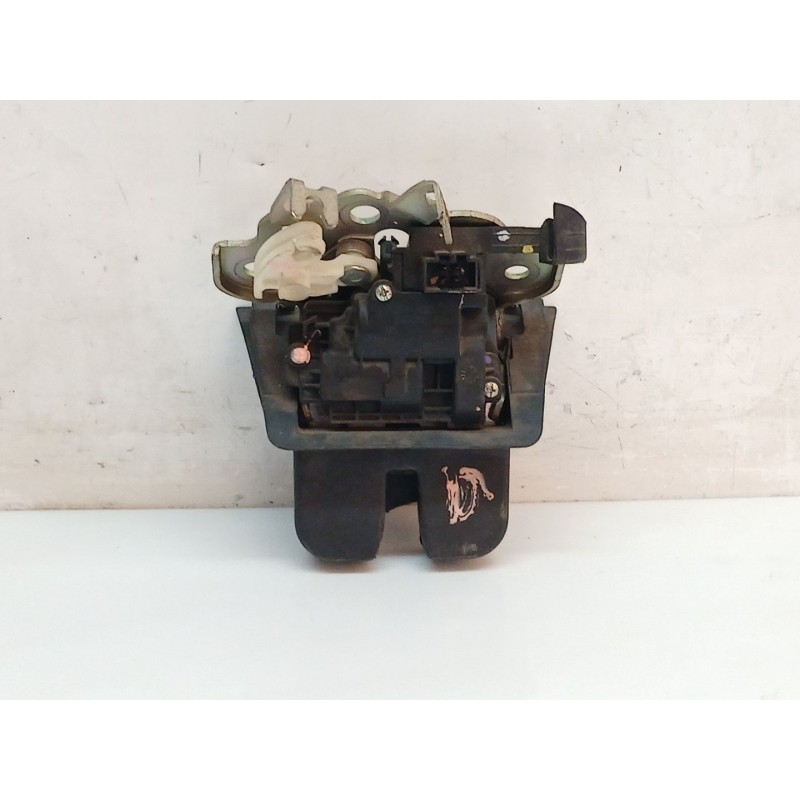 Recambio de cerradura maletero / porton para seat ibiza st (6j8) style referencia OEM IAM 8R0827505 0159 - Negro 4