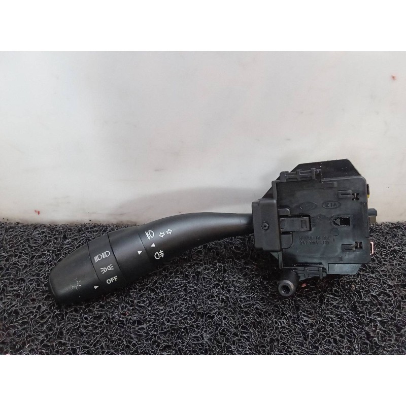Recambio de mando luces para hyundai i30 1.6 crdi cat referencia OEM IAM 934102R030  