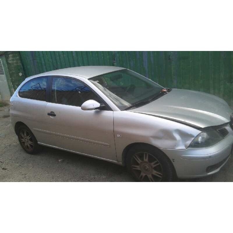 seat ibiza (6l1) del año 2002