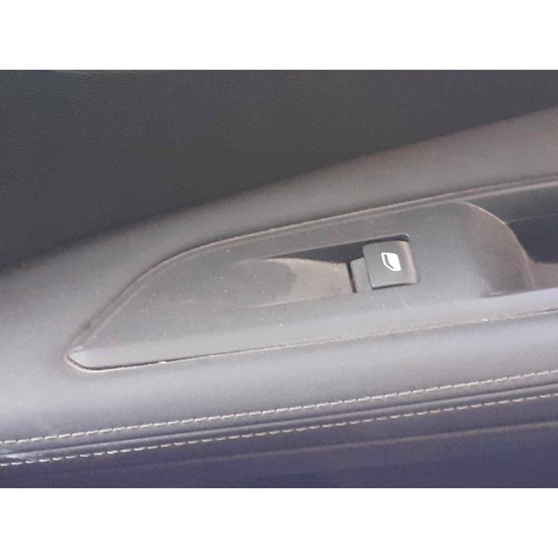 Recambio de mando elevalunas trasero derecho para peugeot 3008 allure referencia OEM IAM   