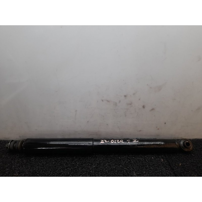 Recambio de amortiguador trasero izquierdo para mitsubishi montero (v60/v70) 3.2 di-d gls (3-ptas.) referencia OEM IAM