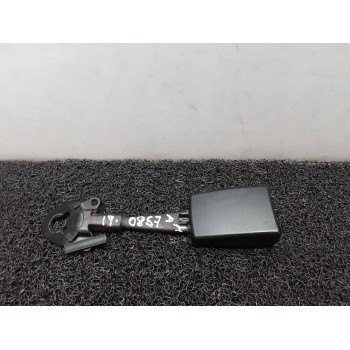 ENGANCHE CINTURON DELANTERO IZQUIERDO 8E0857755D 