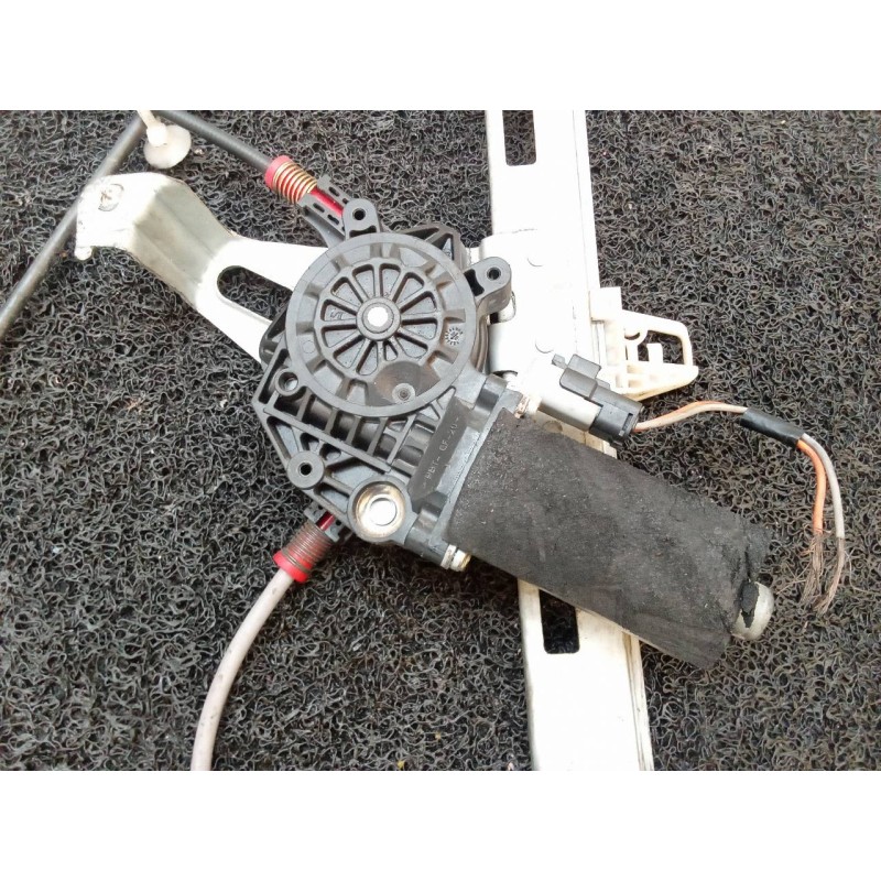 Recambio de elevalunas delantero izquierdo para peugeot 206 berlina referencia OEM IAM  96939 4