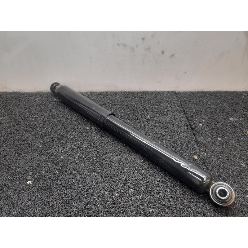 Recambio de amortiguador trasero izquierdo para mitsubishi montero (v60/v70) 3.2 di-d gls (3-ptas.) referencia OEM IAM 2