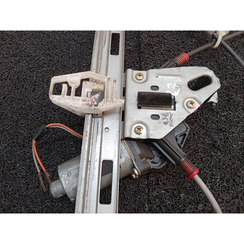 Recambio de elevalunas delantero izquierdo para peugeot 206 berlina referencia OEM IAM  96939 6