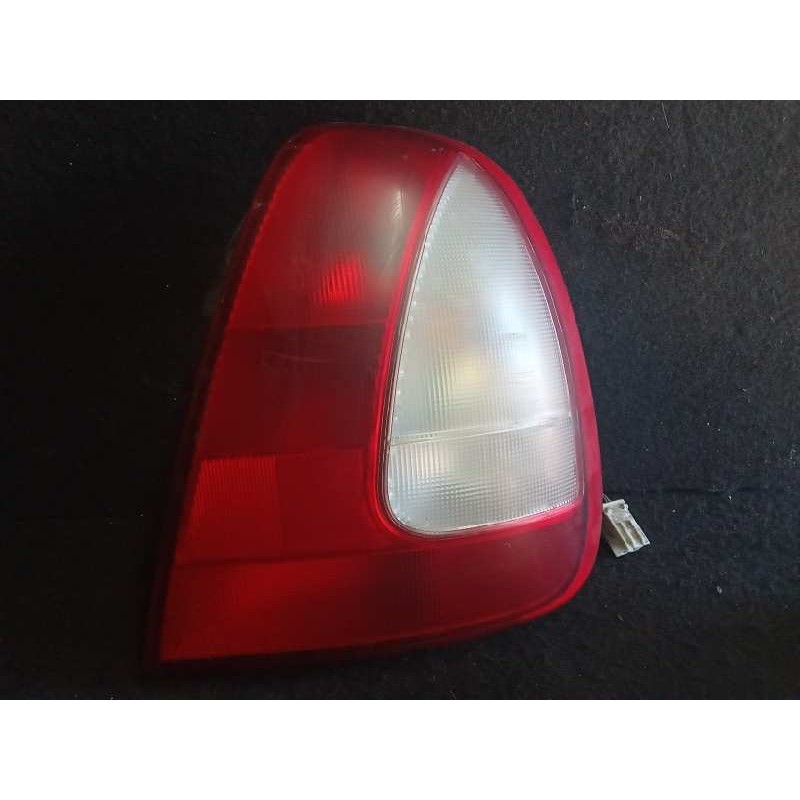 Recambio de piloto trasero derecho para daewoo nubira berlina referencia OEM IAM  126170 