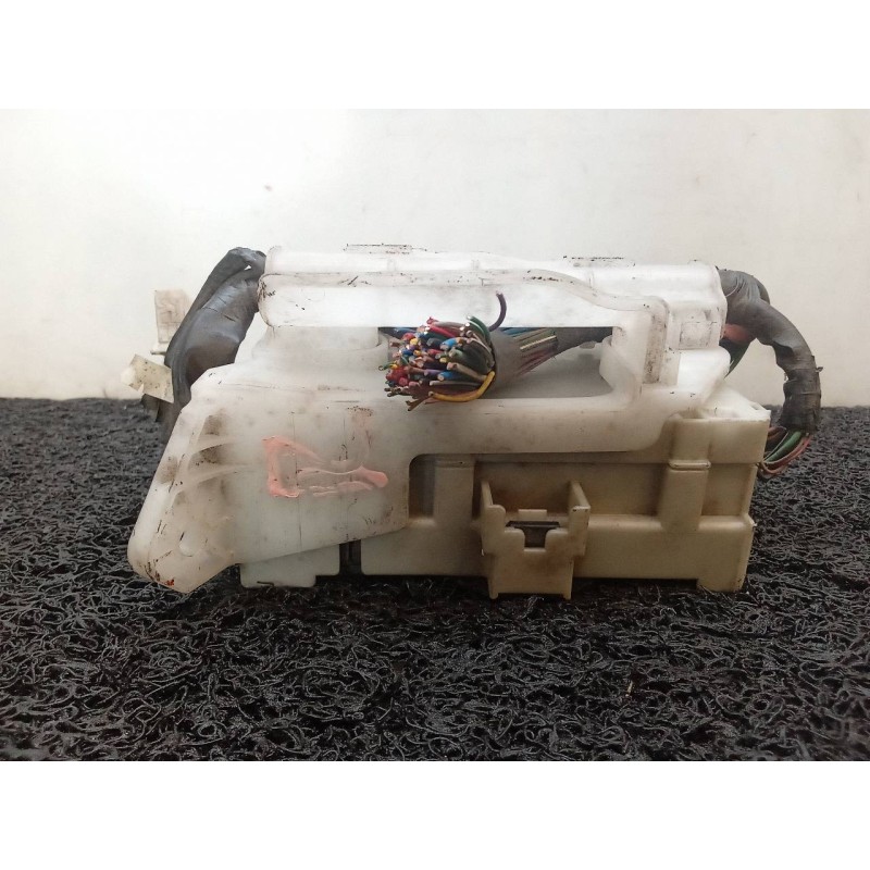 Recambio de caja reles / fusibles para toyota prius (nhw30) advance referencia OEM IAM 8273047451 8922147110 50112324 - Blanco 5