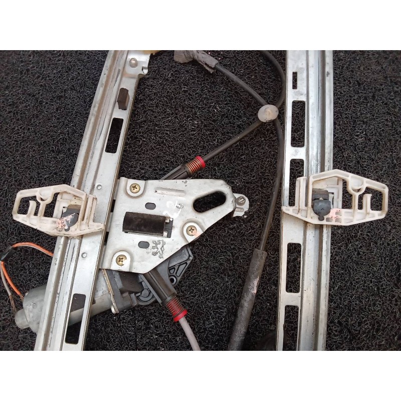 Recambio de elevalunas delantero izquierdo para peugeot 206 berlina referencia OEM IAM  96939 7