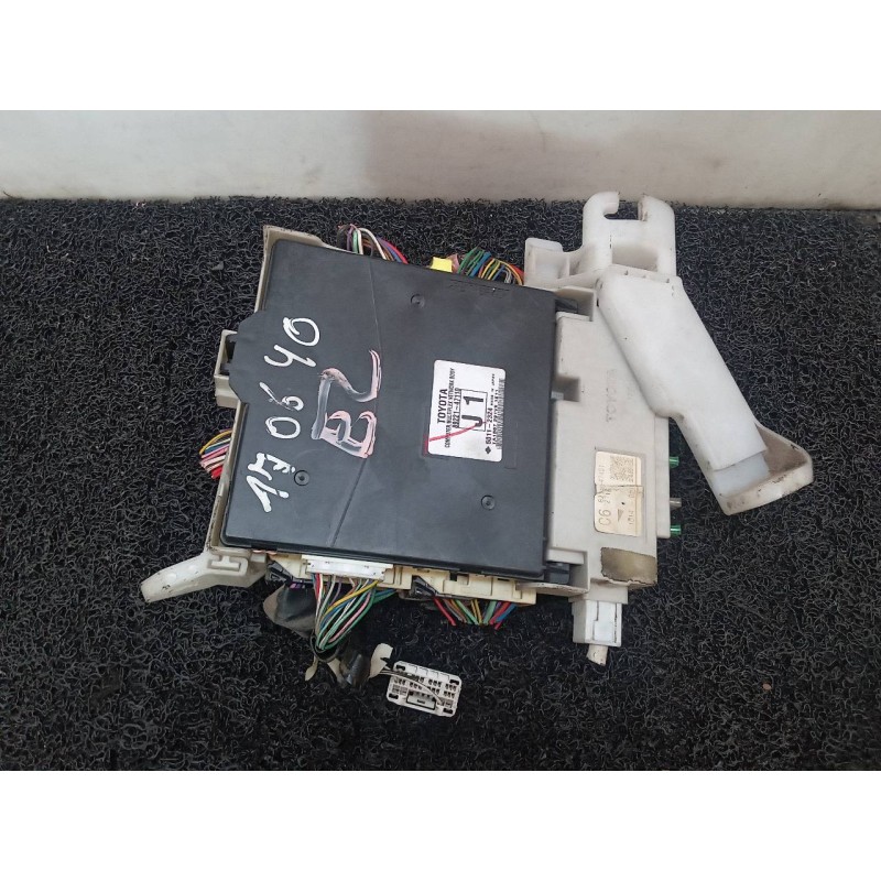 Recambio de caja reles / fusibles para toyota prius (nhw30) advance referencia OEM IAM 8273047451 8922147110 50112324 - Blanco 7