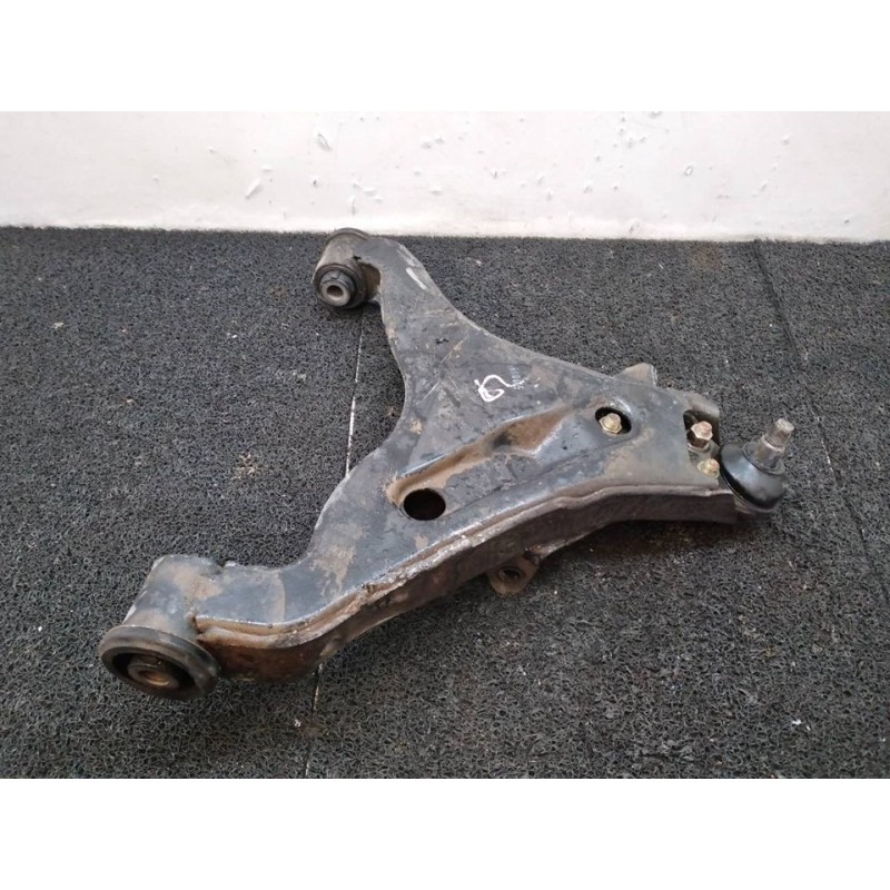 Recambio de brazo suspension inferior delantero derecho para mitsubishi montero (v60/v70) 3.2 di-d gls (3-ptas.) referencia OEM