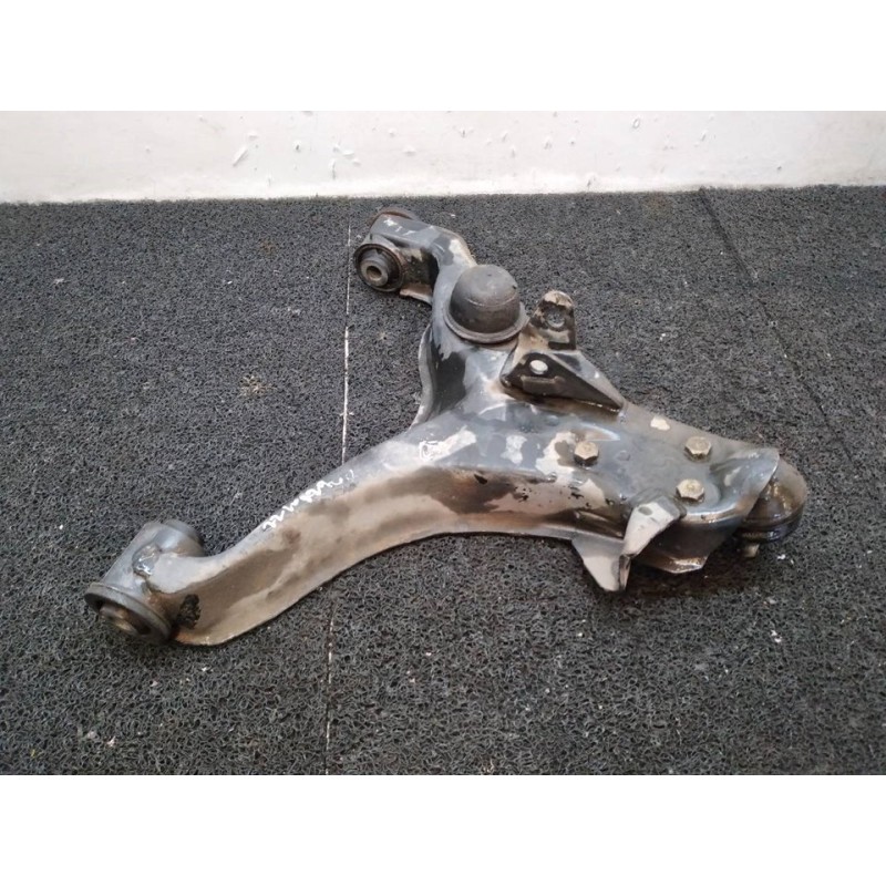 Recambio de brazo suspension inferior delantero derecho para mitsubishi montero (v60/v70) 3.2 di-d gls (3-ptas.) referencia OEM 2