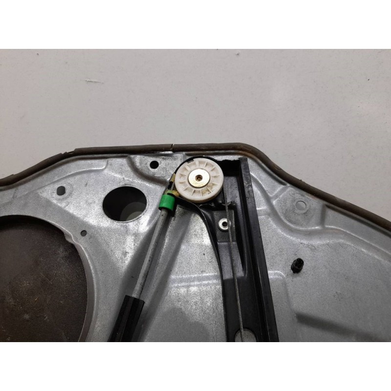 Recambio de elevalunas trasero derecho para volkswagen polo (9n1) 1.2 12v referencia OEM IAM - Gris 4