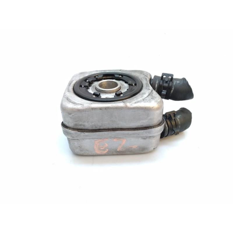 Recambio de enfriador aceite motor para audi a3 (8p) 1.9 tdi attraction referencia OEM IAM 028117021L  