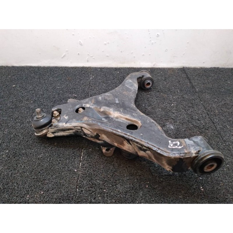 Recambio de brazo suspension inferior delantero izquierdo para mitsubishi montero (v60/v70) 3.2 di-d gls (3-ptas.) referencia OE