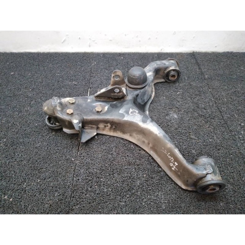 Recambio de brazo suspension inferior delantero izquierdo para mitsubishi montero (v60/v70) 3.2 di-d gls (3-ptas.) referencia OE 2