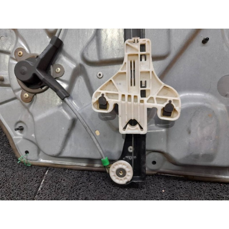 Recambio de elevalunas trasero derecho para volkswagen polo (9n1) 1.2 12v referencia OEM IAM - Gris 7